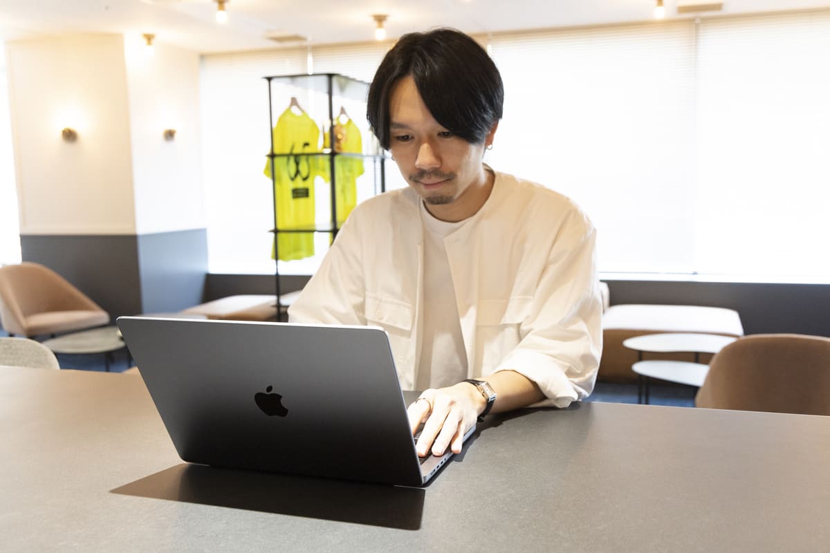 誰もが目にするものとして