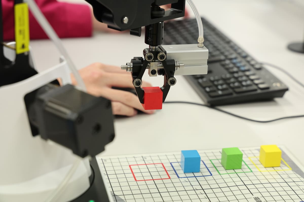 ロボットアーム一人1台完備