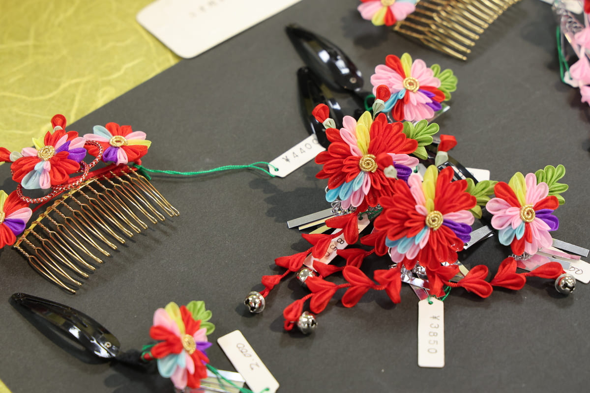 江戸つまみ簪とは